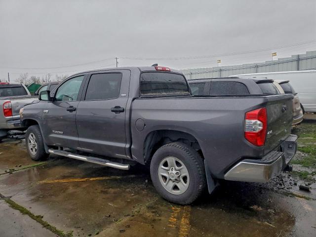 Toyota Tundra Crewmax Sr5 Image 3