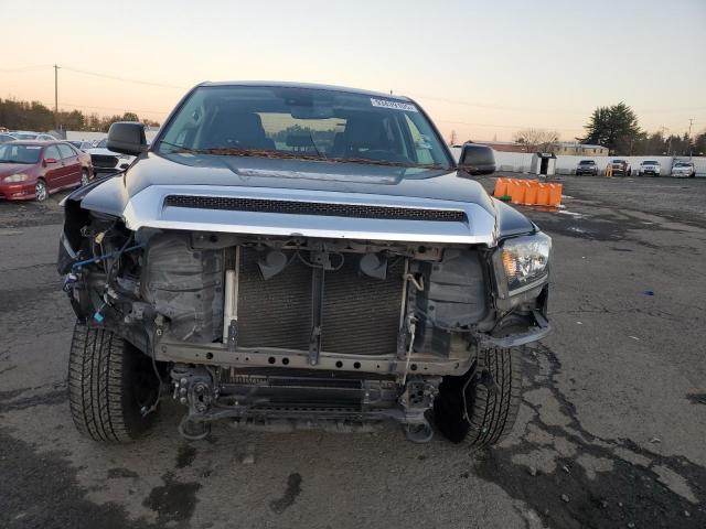 Toyota Tundra Crewmax Sr5 Image 5