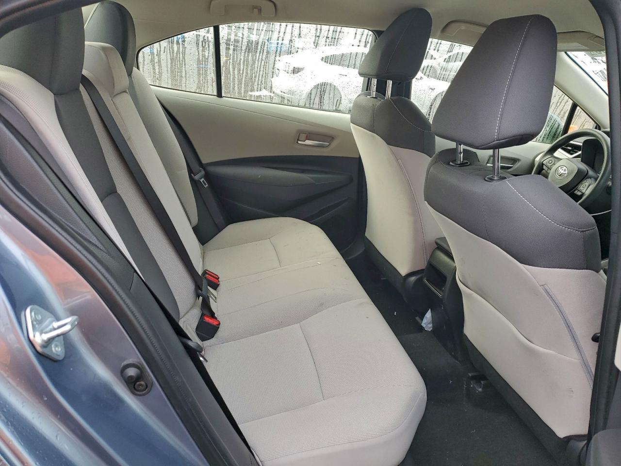 Toyota Corolla Le Image 11