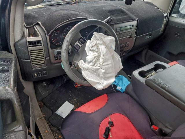 Nissan Titan Xe Image 9