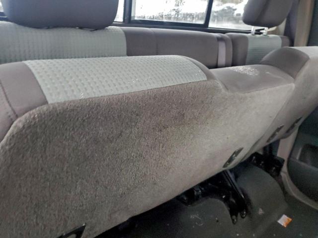 Nissan Titan Xe Image 8