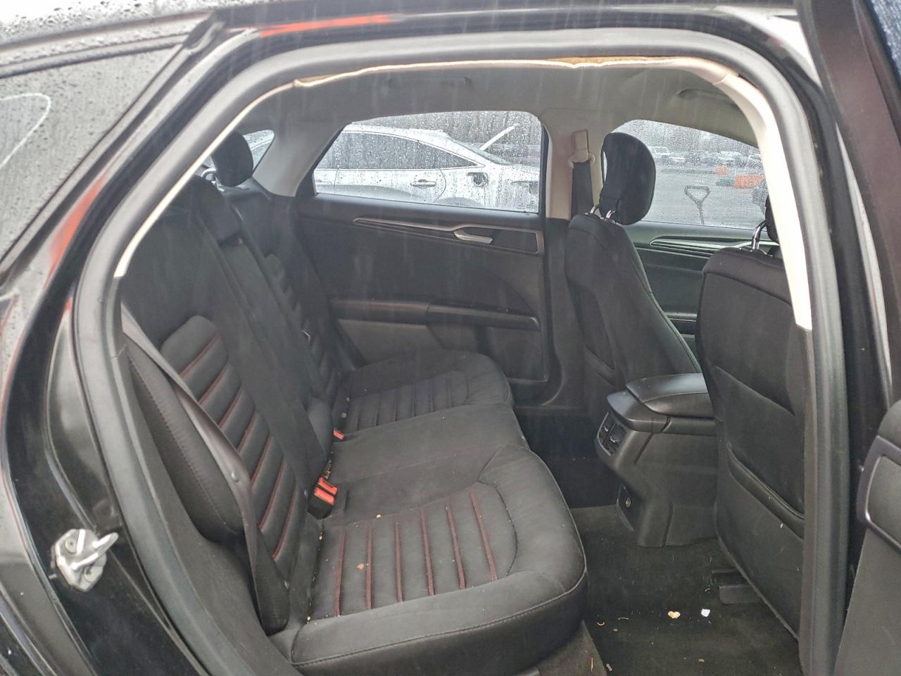 Ford Fusion Se Image 12