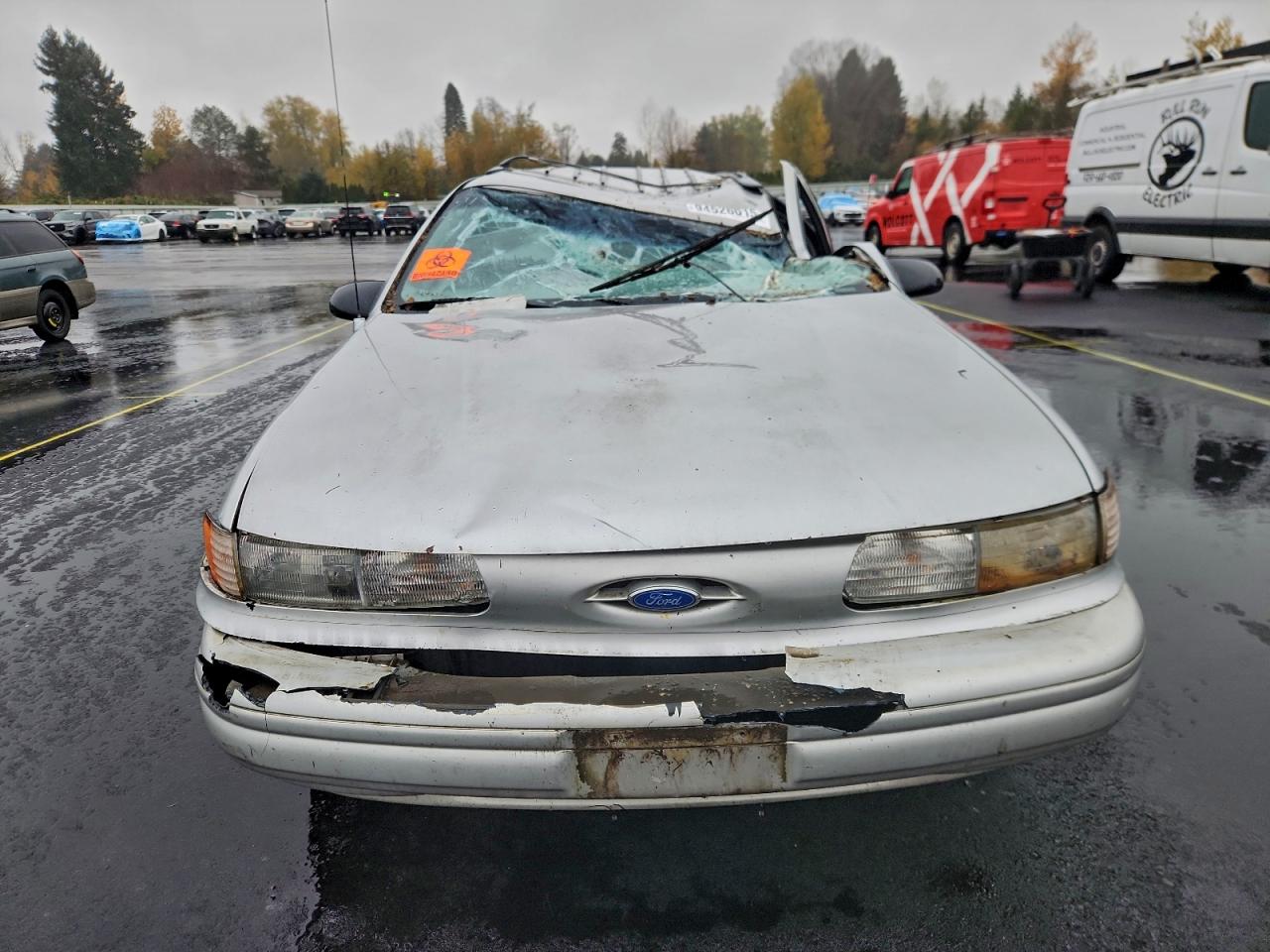 Ford Taurus Gl Image 2