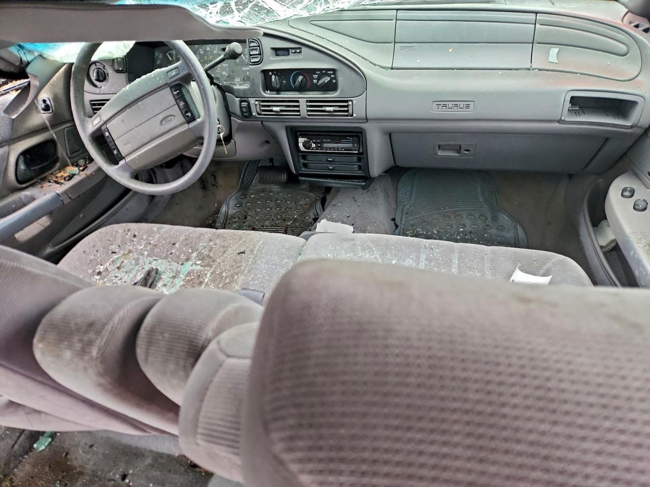 Ford Taurus Gl Image 11