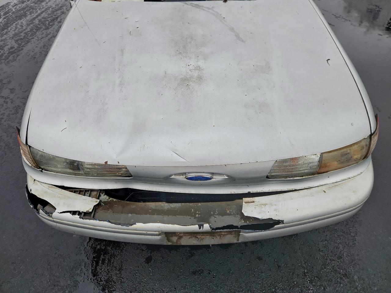 Ford Taurus Gl Image 5