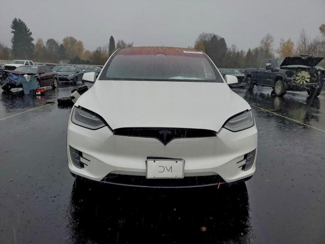 Tesla Model X Image 4