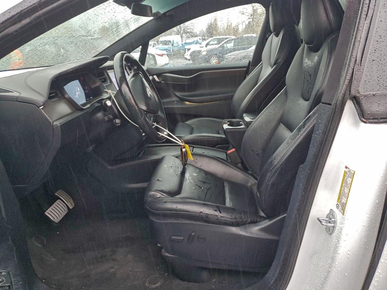 Tesla Model X Image 9