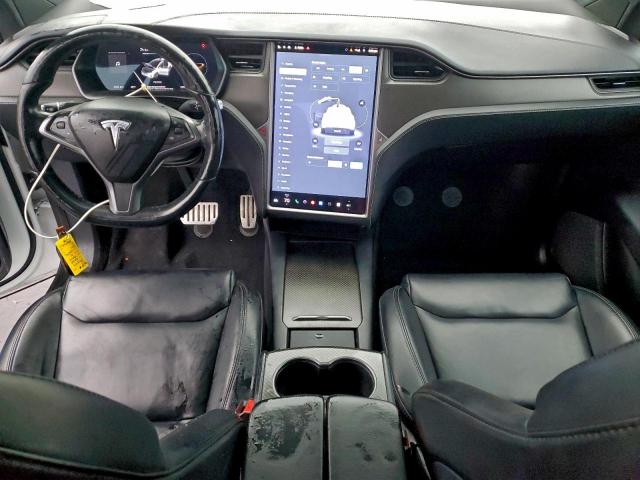 Tesla Model X Image 2