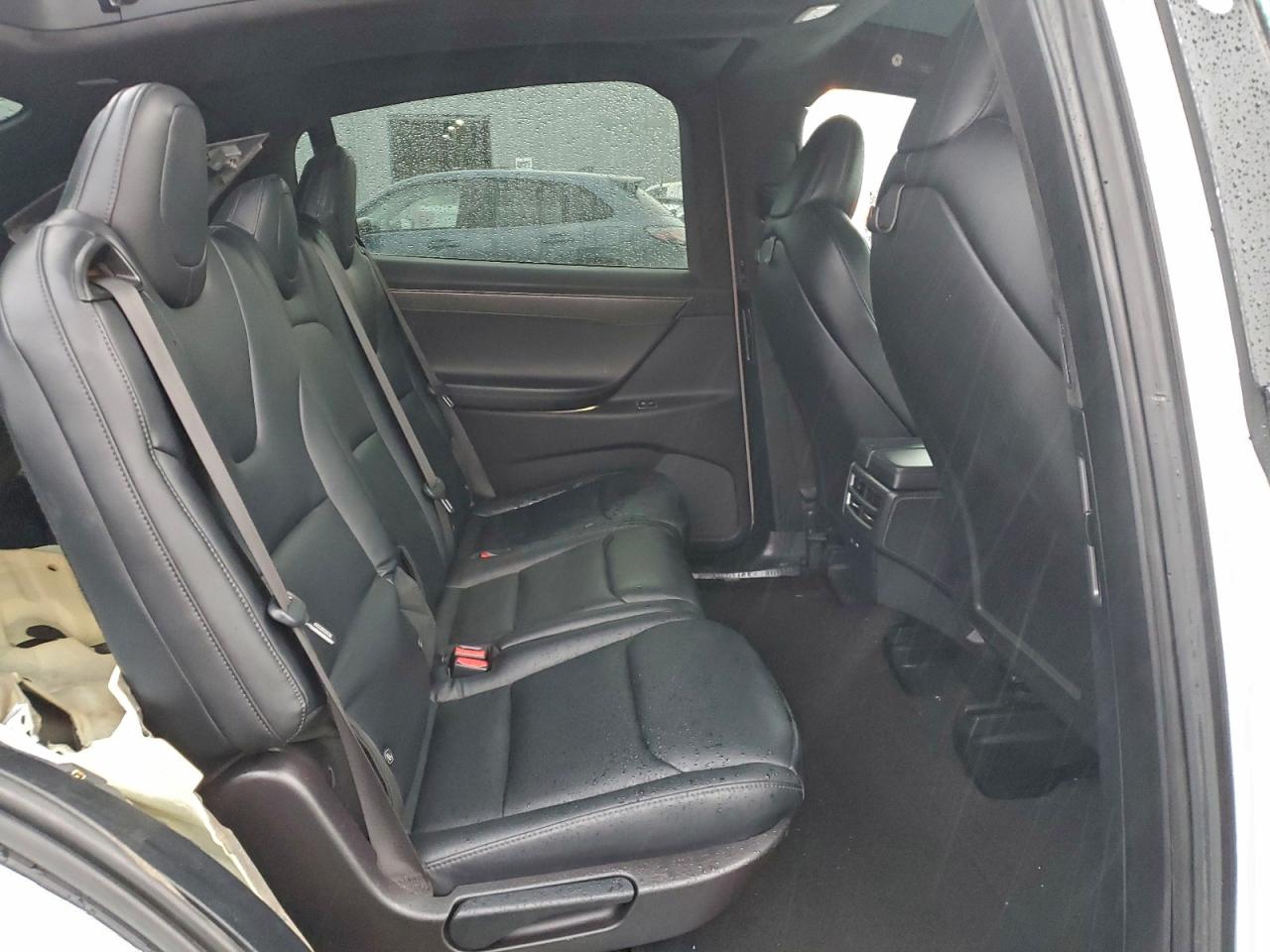 Tesla Model X Image 12