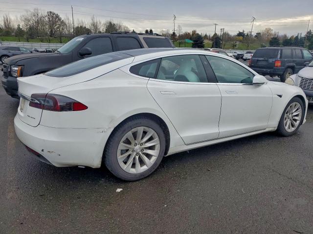 Tesla Model S Image 7