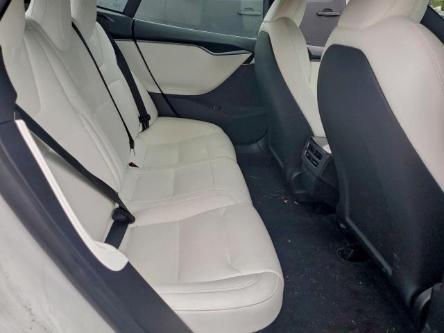 Tesla Model S Image 10