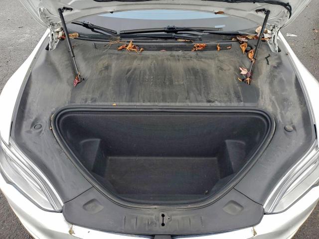 Tesla Model S Image 4