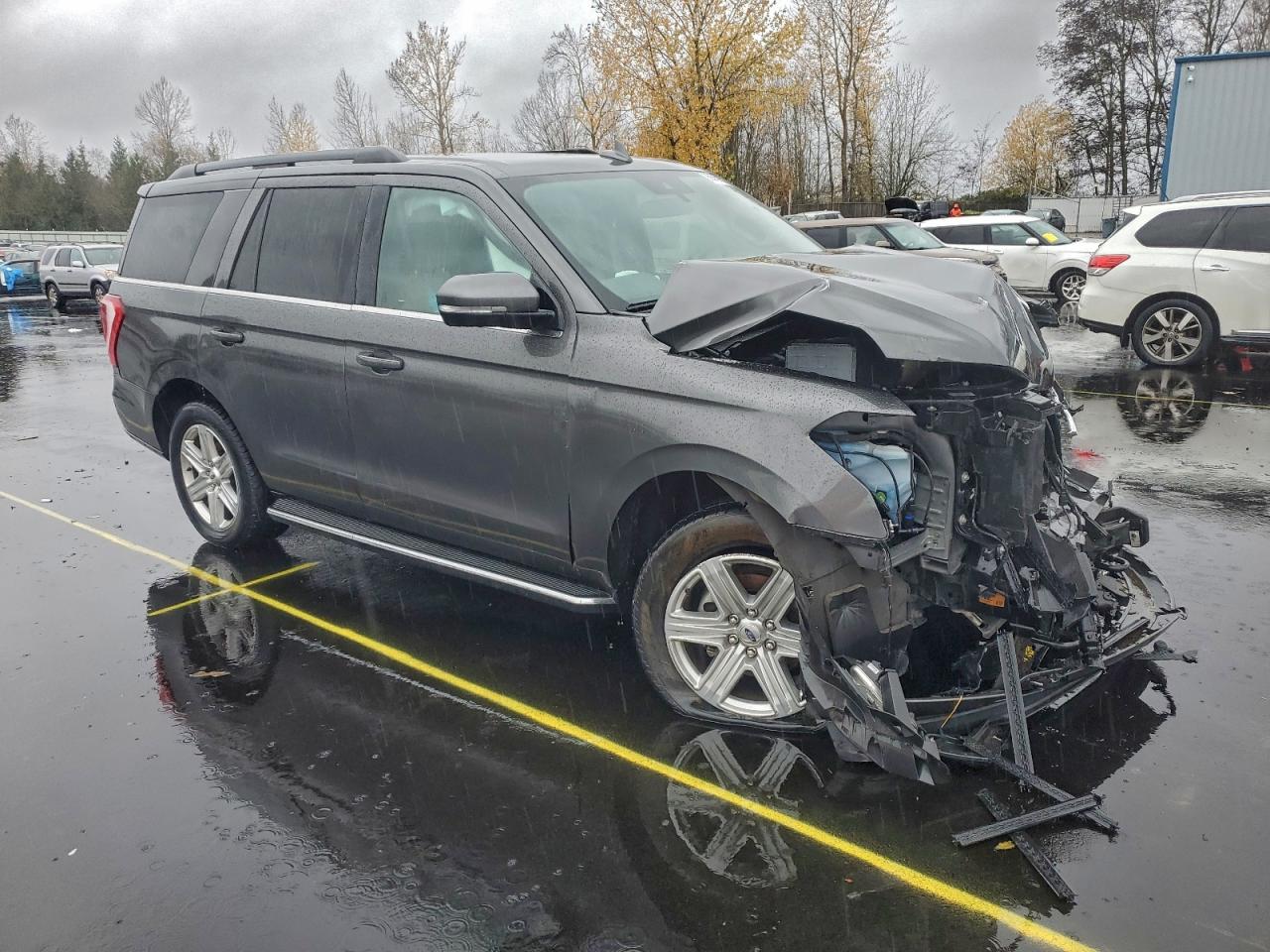 Ford Expedition Xlt Image 8