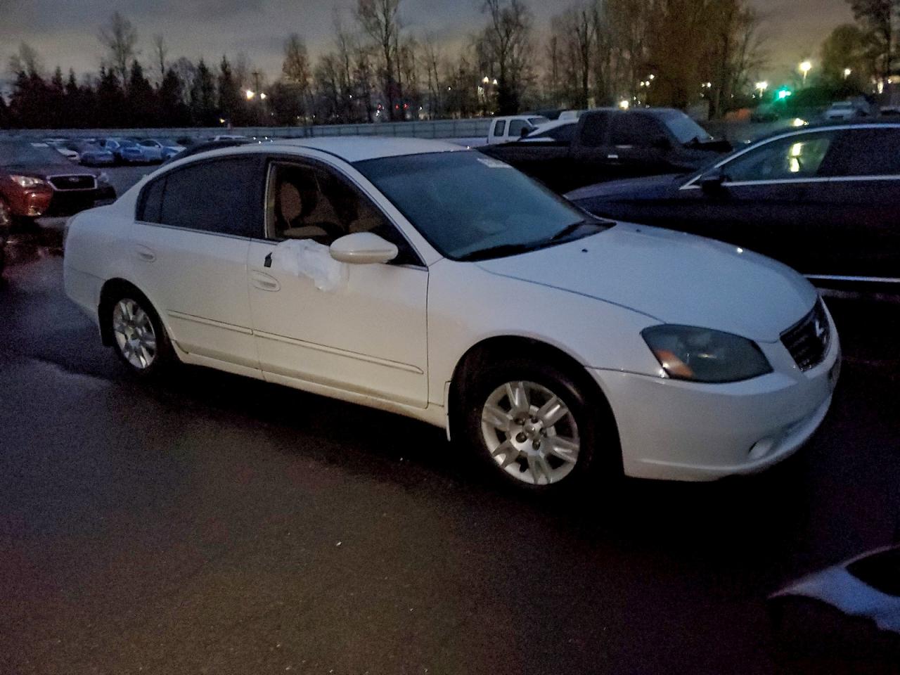 Nissan Altima S Image 3