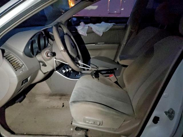 Nissan Altima S Image 8