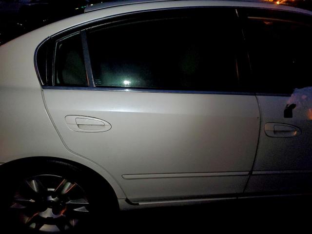 Nissan Altima S Image 9