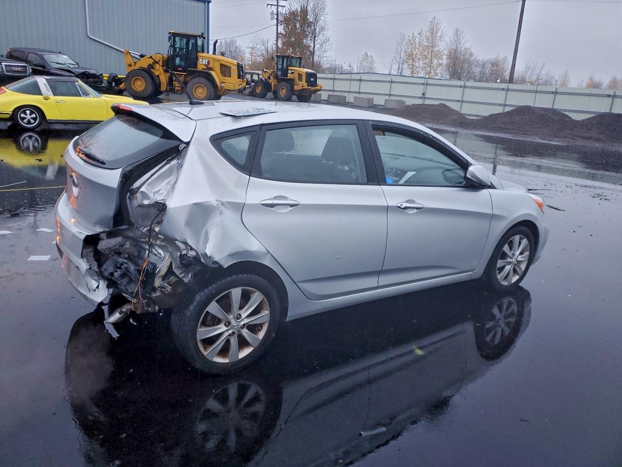 Hyundai ACCENT Gls Image 5