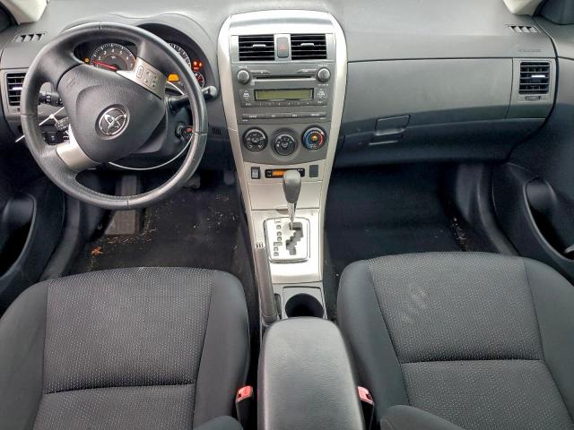 Toyota Corolla Base Image 10