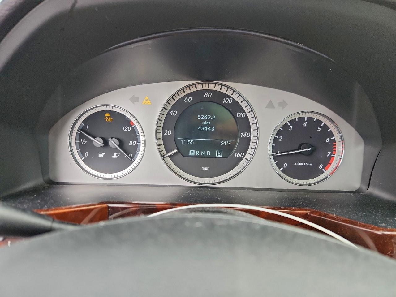 Mercedes-Benz GLK 350 4matic Image 4