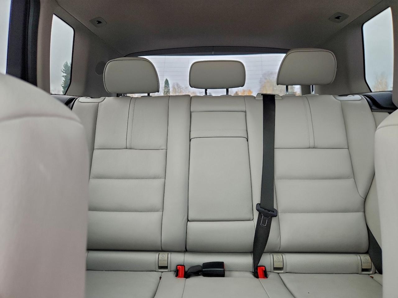 Mercedes-Benz GLK 350 4matic Image 2