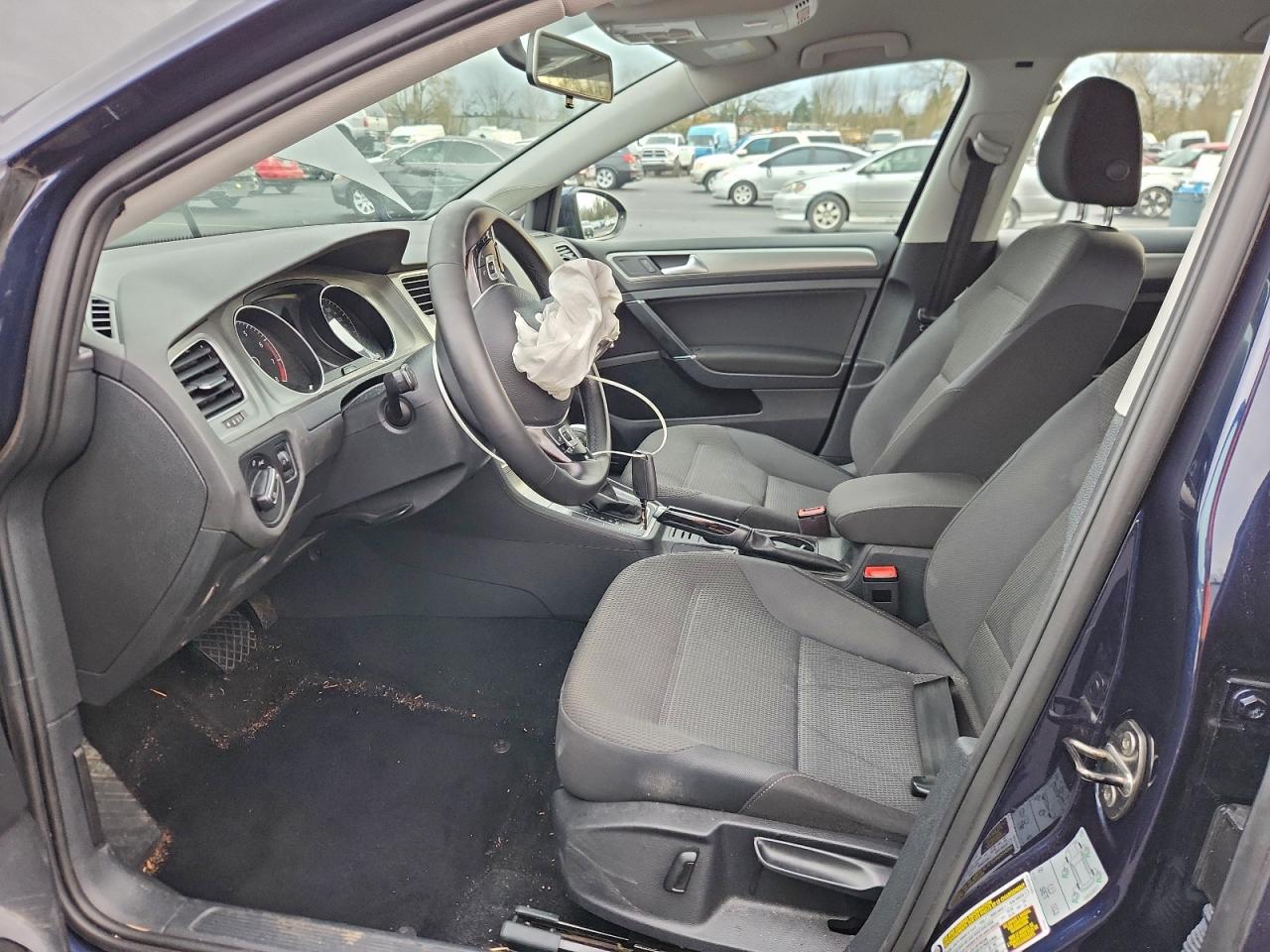 Volkswagen Golf S Image 2