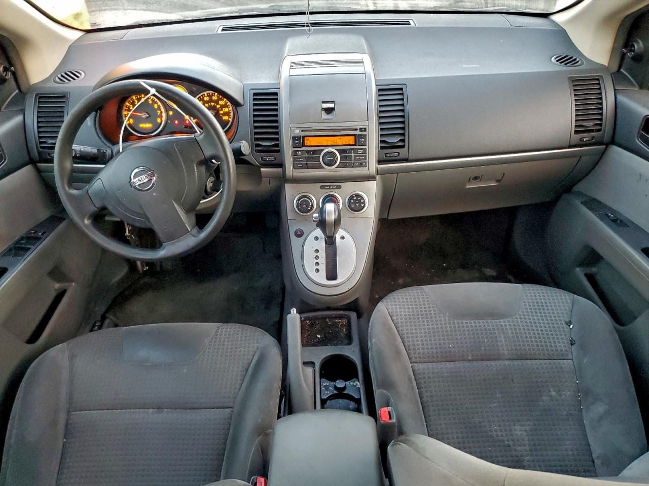 Nissan Sentra 2.0 Image 2