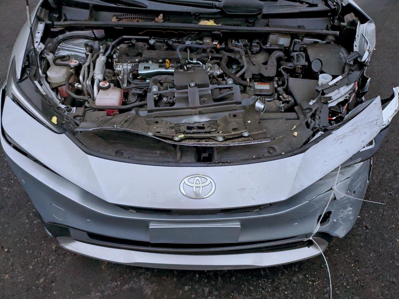 Toyota Prius Se Image 8