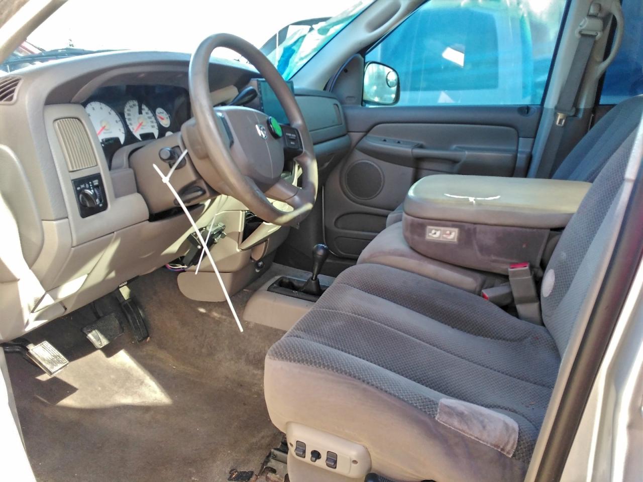 Dodge Ram 1500 St Image 3