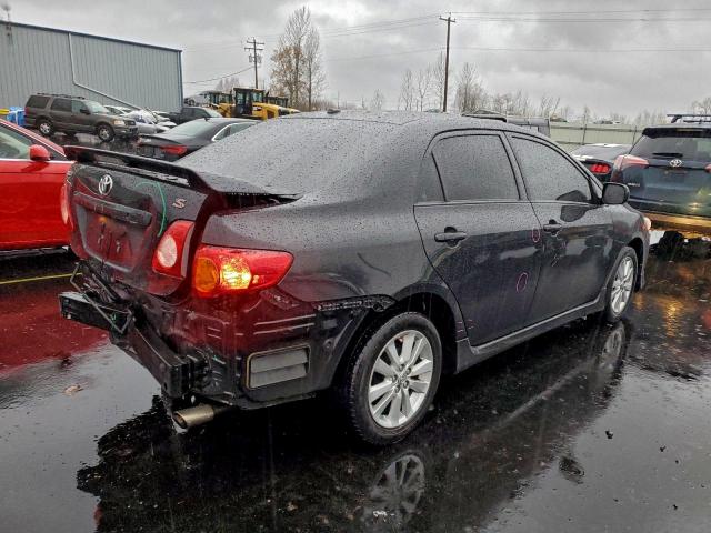 Toyota Corolla Base Image 10