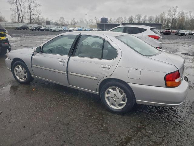 Nissan Altima Xe Image 6