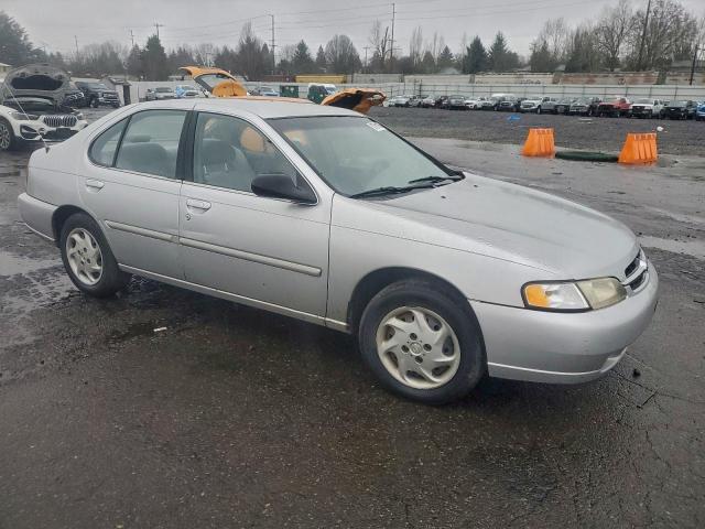 Nissan Altima Xe Image 2