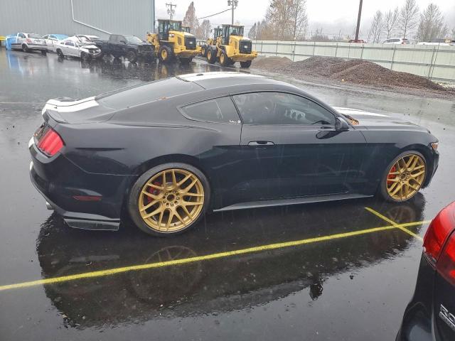 Ford Mustang Image 12