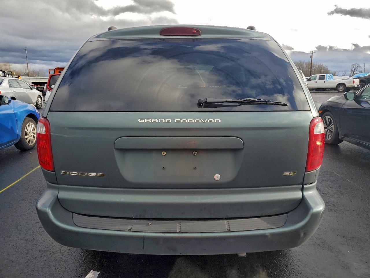 Dodge Caravan Es Image 3