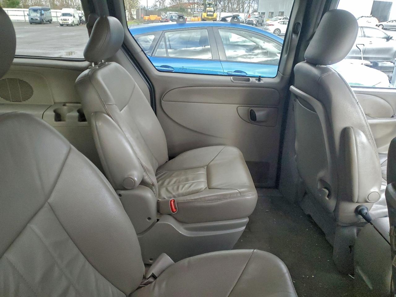 Dodge Caravan Es Image 10