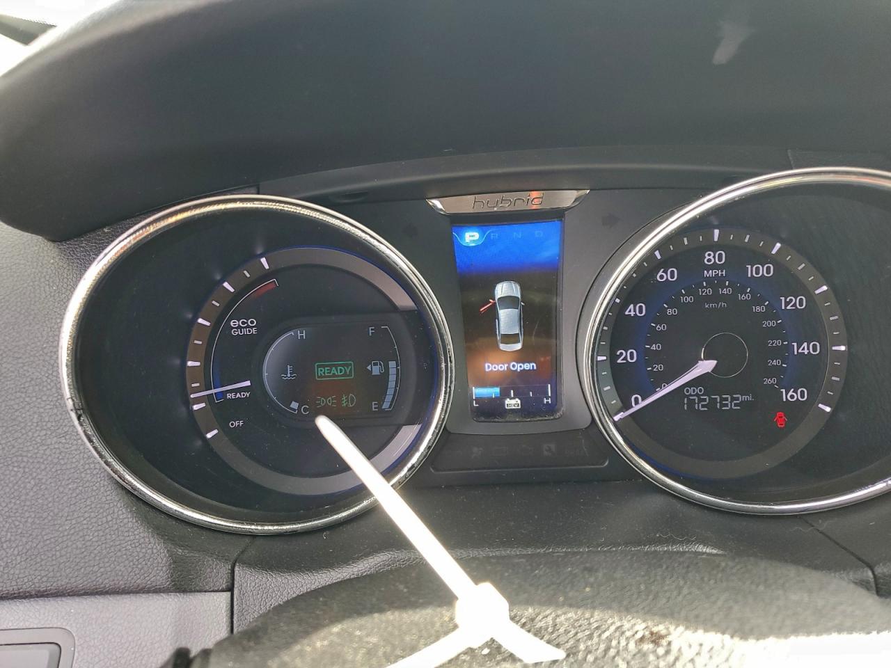 Hyundai SONATA Hybrid Image 6