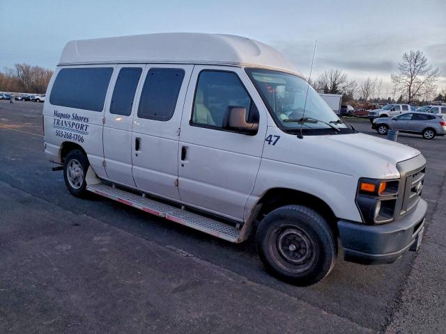 Ford E-150 E150 Van Image 2