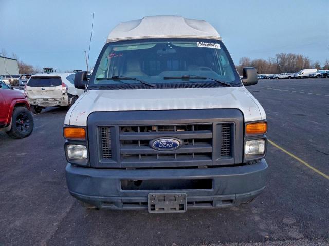 Ford E-150 E150 Van Image 4