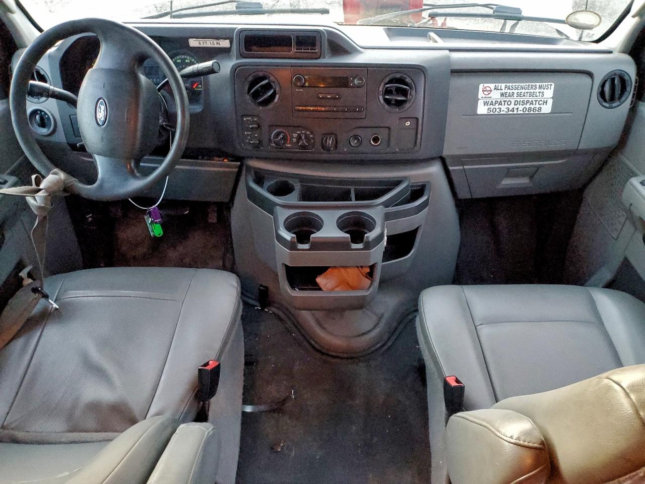 Ford E-150 E150 Van Image 5