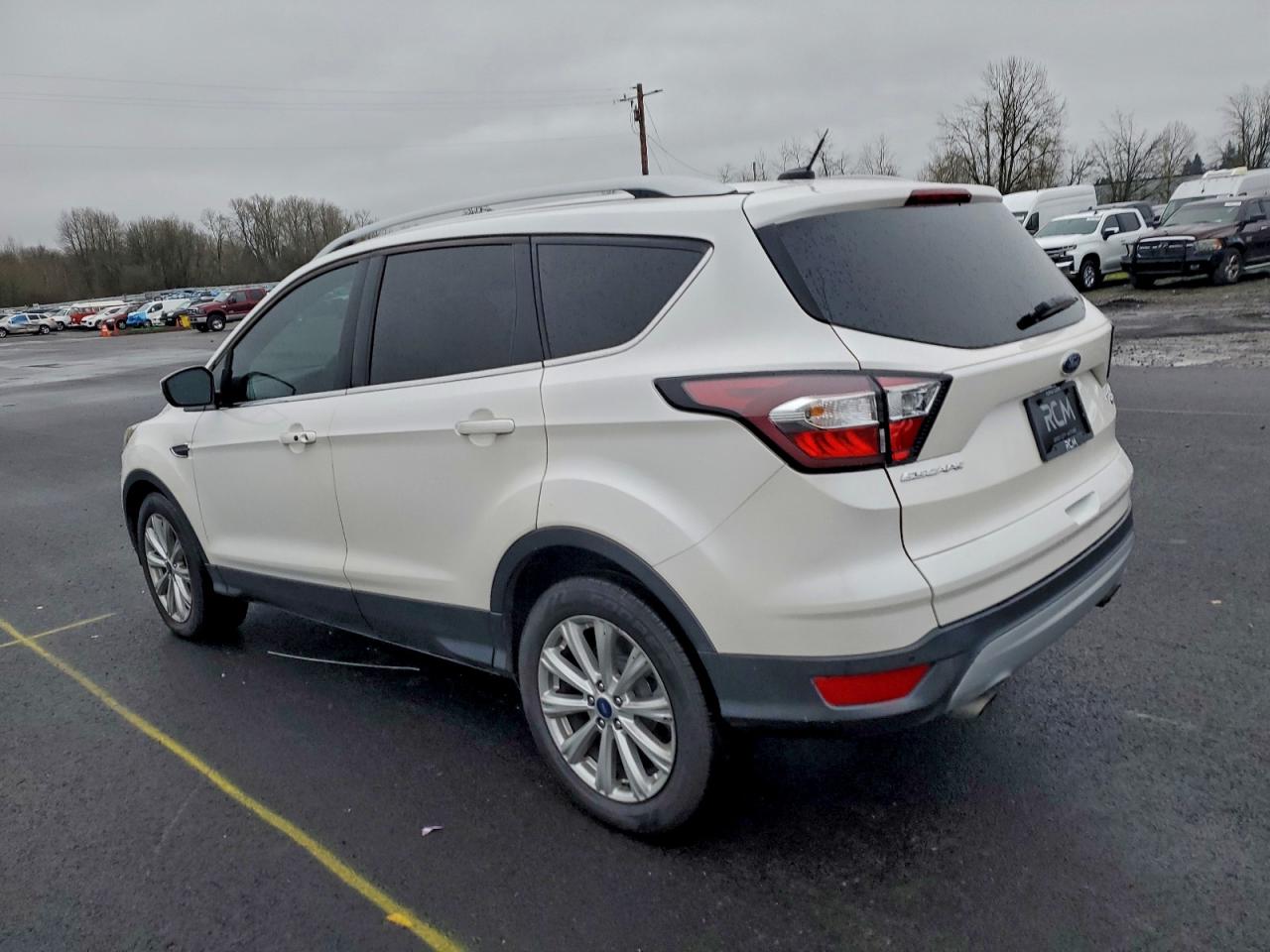 Ford Escape Titanium Image 2