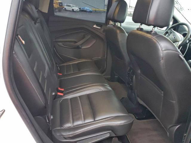 Ford Escape Titanium Image 12