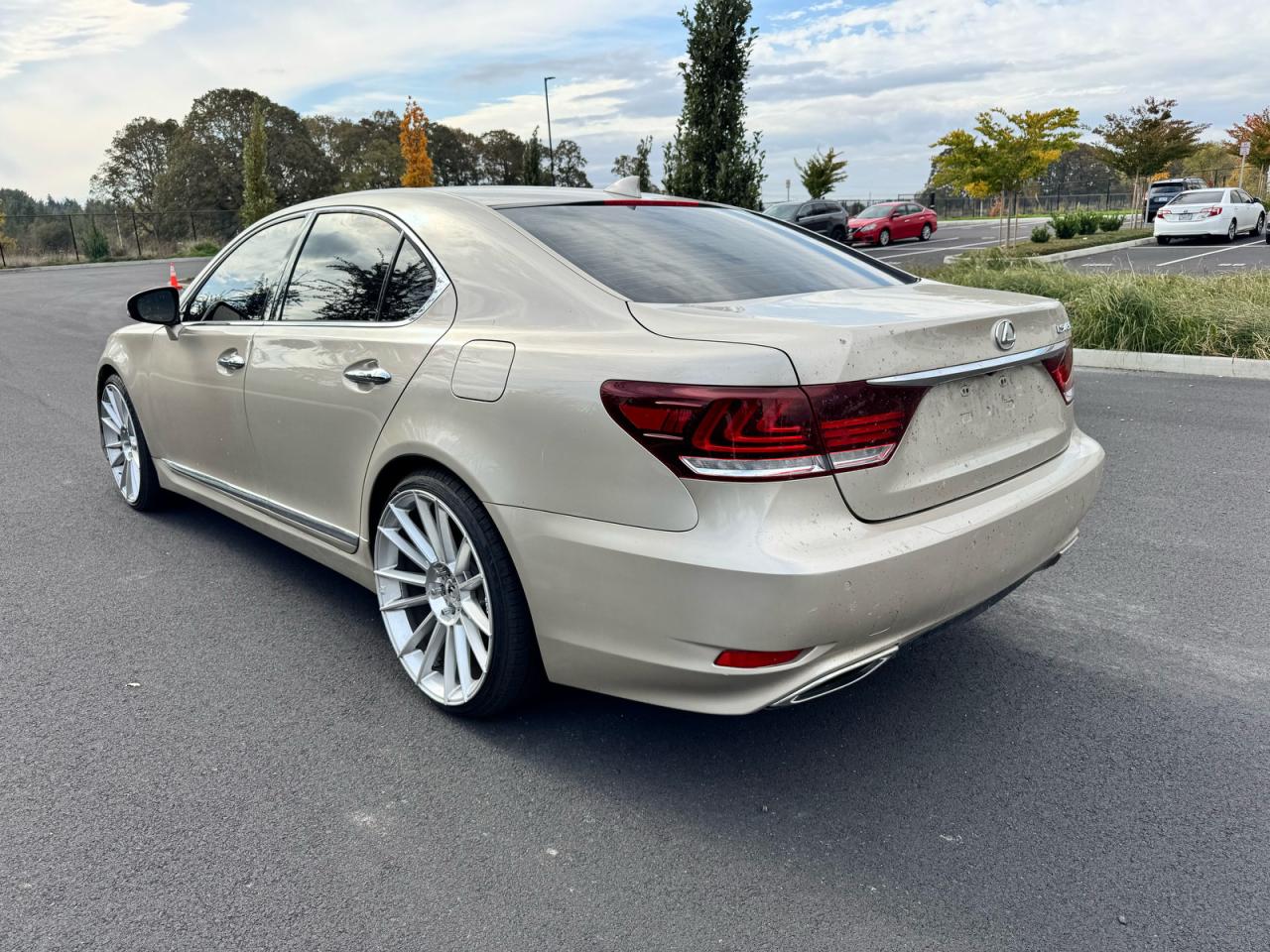 Lexus LS 460 Image 6