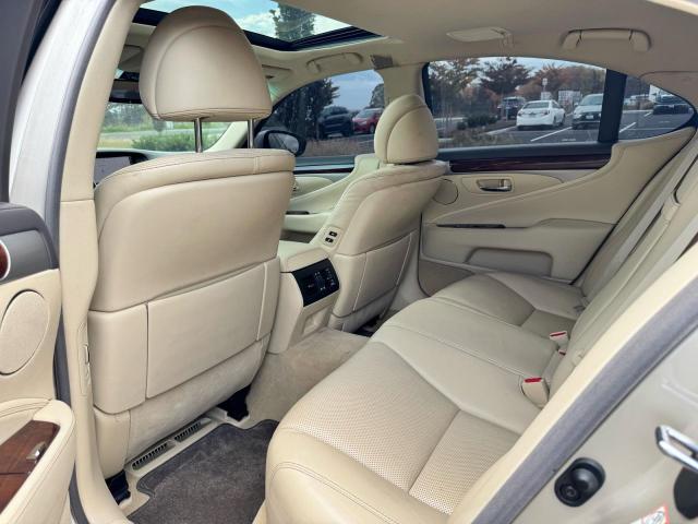 Lexus LS 460 Image 2