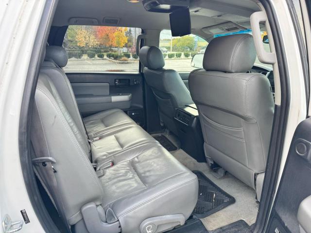 Toyota Sequoia Sr5 Image 6
