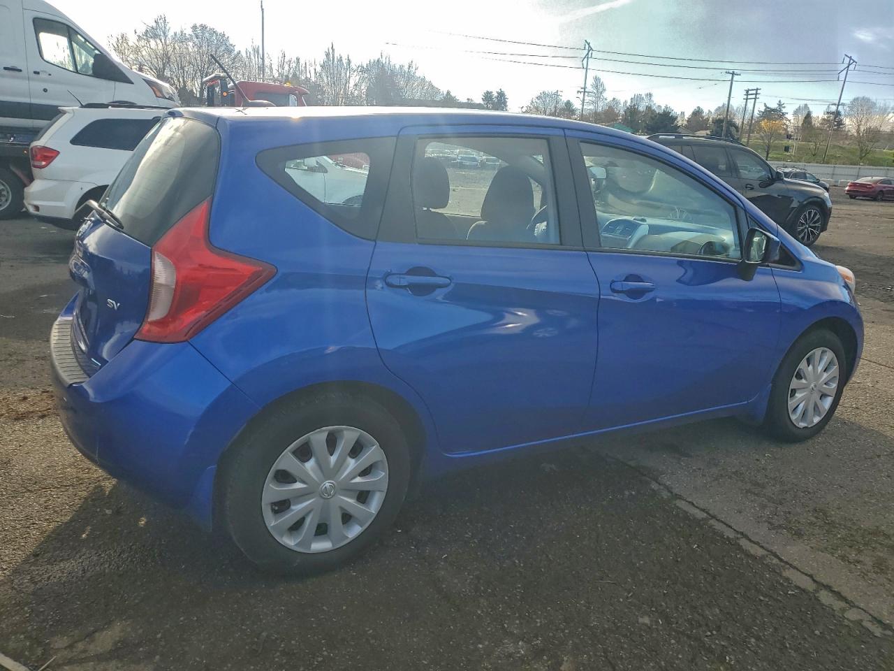 Nissan Versa S Image 12