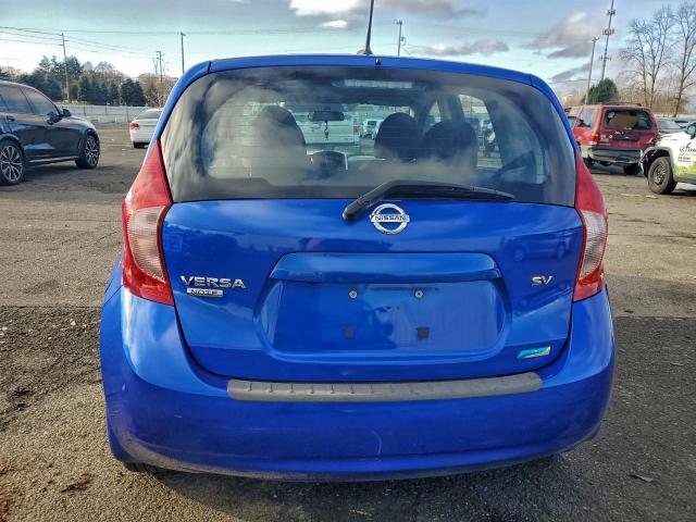 Nissan Versa S Image 7