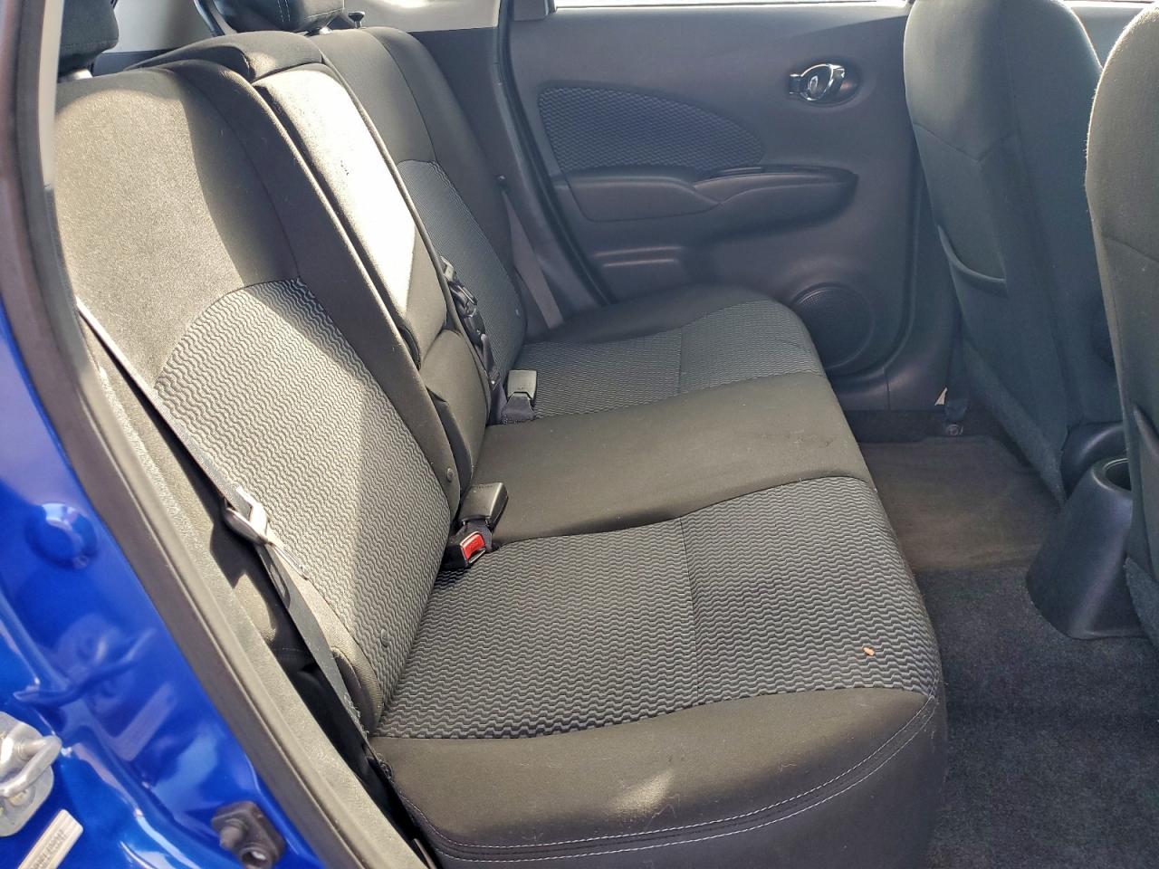 Nissan Versa S Image 4