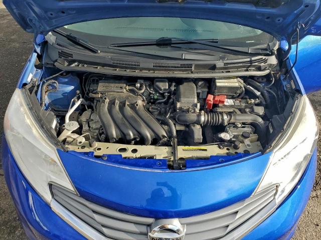 Nissan Versa S Image 3