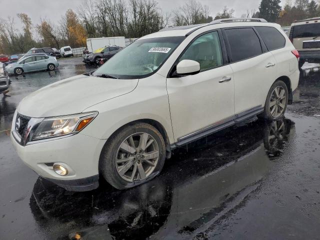  Salvage Nissan Pathfinder