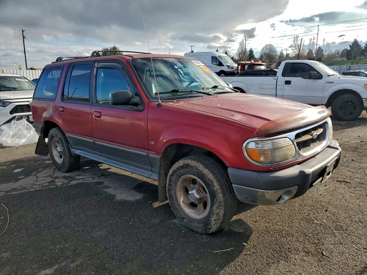 Ford Explorer Image 6