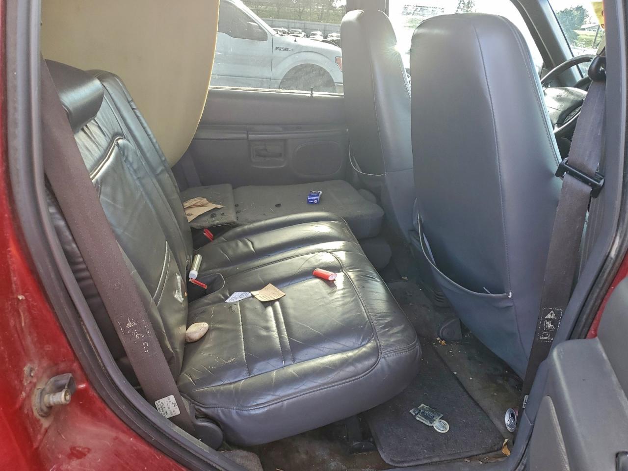 Ford Explorer Image 7